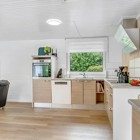 Family-friendly With Large Wilderness Bath, Close To The Water Vestervig