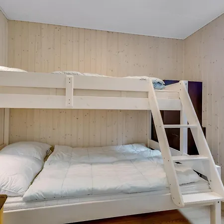 Family-friendly With Large Wilderness Bath, Close To The Water *