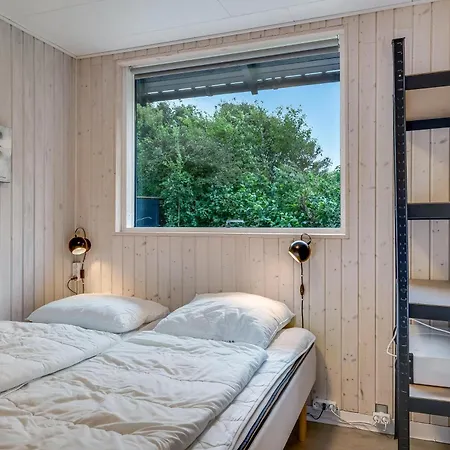 Family-friendly With Large Wilderness Bath, Close To The Water