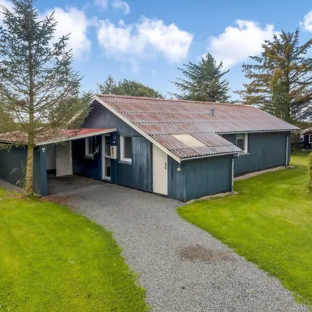 Family-friendly With Large Wilderness Bath, Close To The Water