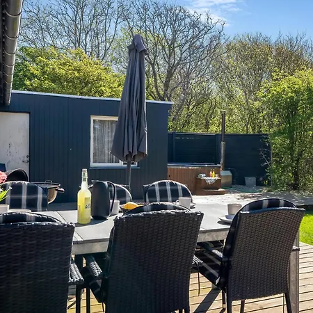 Family-friendly With Large Wilderness Bath, Close To The Water