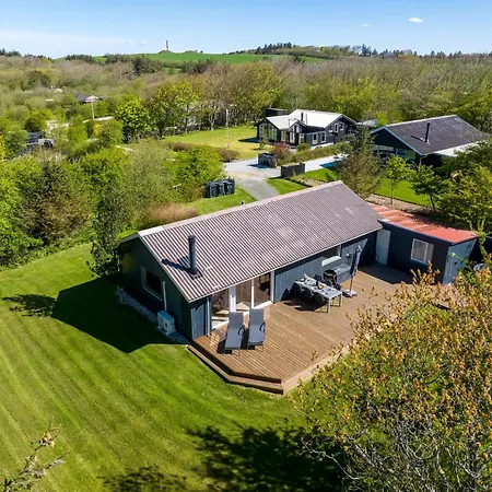 Family-friendly With Large Wilderness Bath, Close To The Water *
