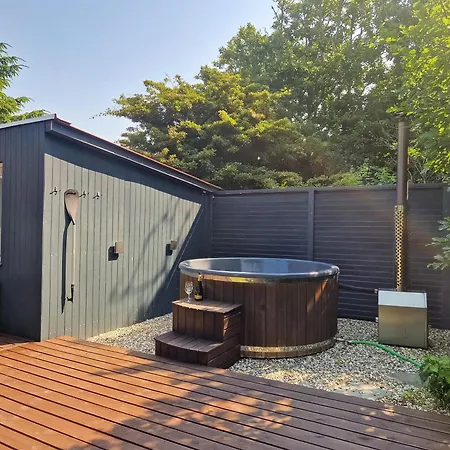 度假居 Family-friendly With Large Wilderness Bath, Close To The Water Vestervig